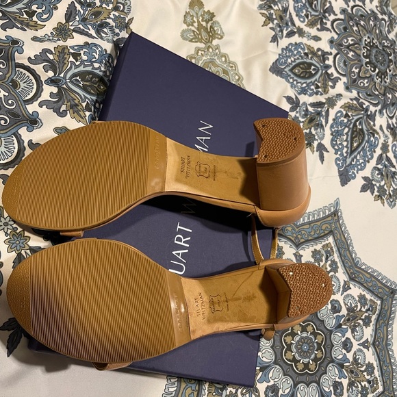 Like new Stuart weitzman. - Picture 1 of 4